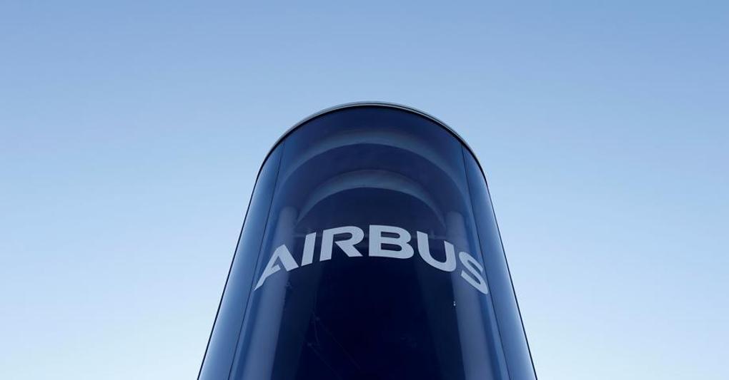 Il logo di Airbus a  Blagnac, vicino a Tolosa 